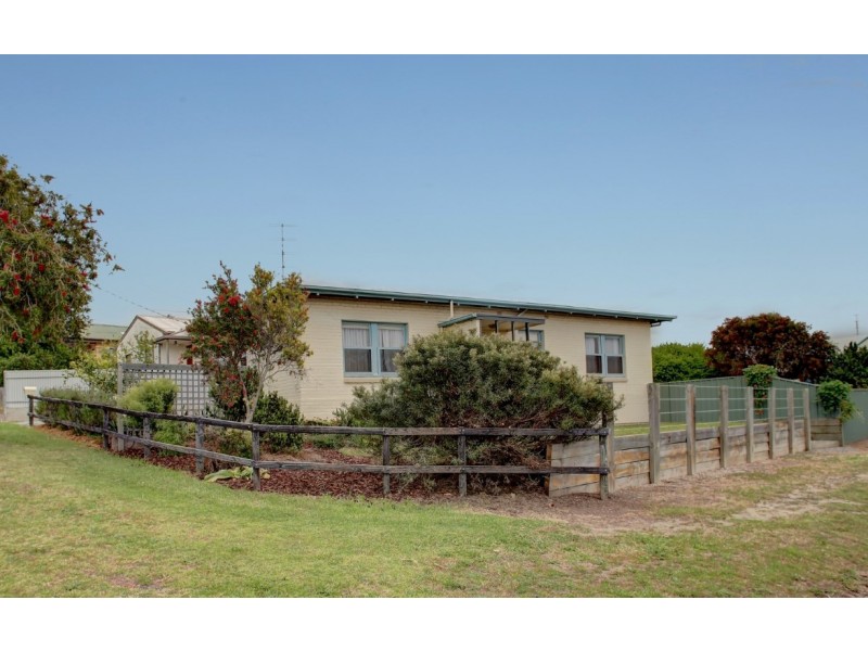 16 Ocean Ave, Port Lincoln SA 5606