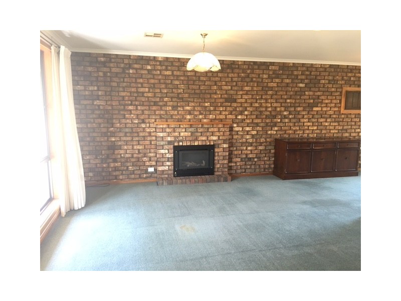 10 Walter Street, Cummins SA 5631