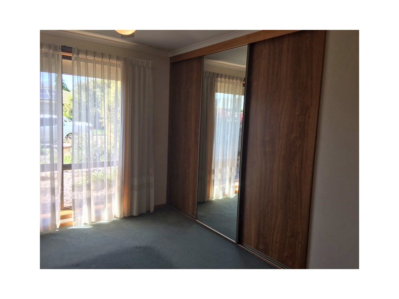 10 Walter Street, Cummins SA 5631