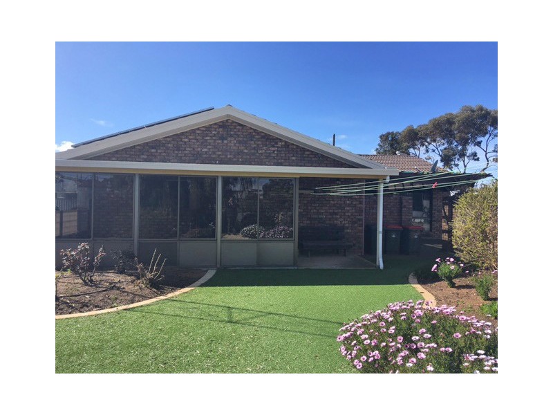 10 Walter Street, Cummins SA 5631