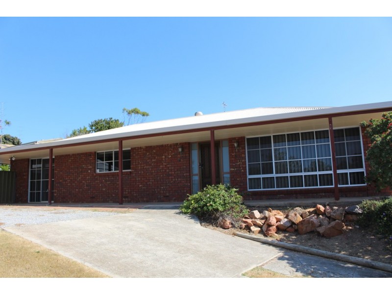 11 Milton Ave, Port Lincoln SA 5606