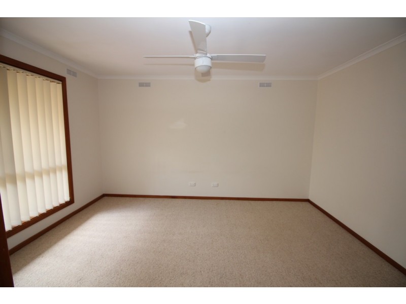 11 Milton Ave, Port Lincoln SA 5606