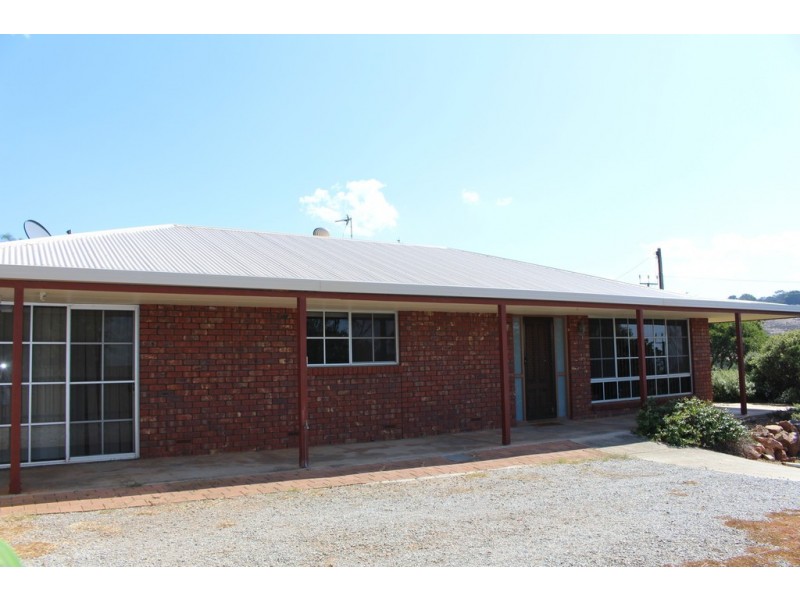 11 Milton Ave, Port Lincoln SA 5606