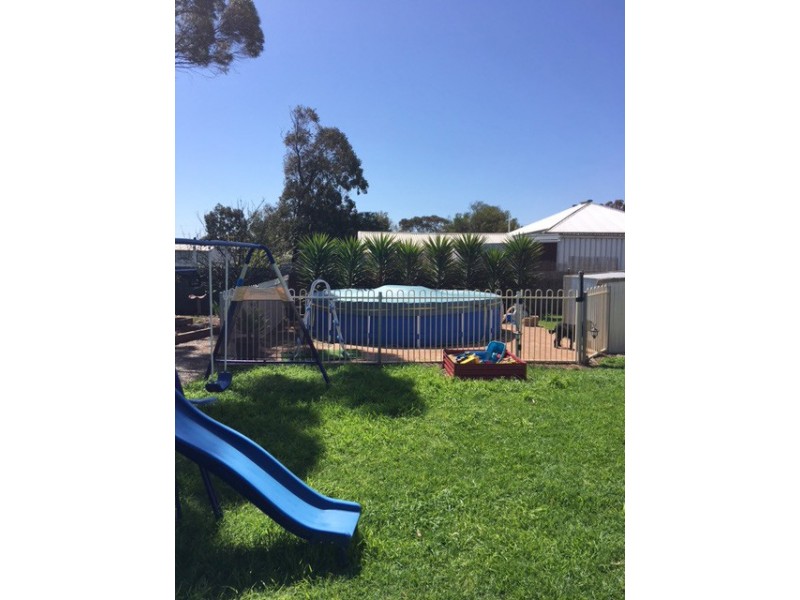 6 Fuss Street, Cummins SA 5631