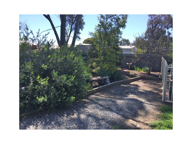 6 Fuss Street, Cummins SA 5631