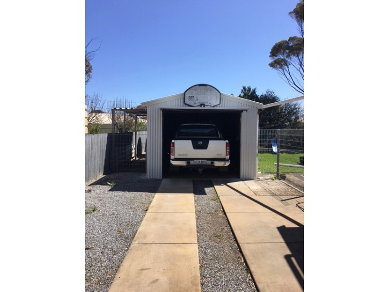 6 Fuss Street, Cummins SA 5631