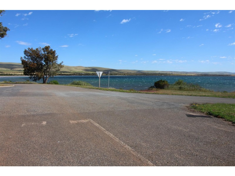 3 Campbell Court, Louth Bay SA 5607