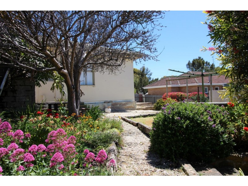 13 Hamp Street, Port Lincoln SA 5606