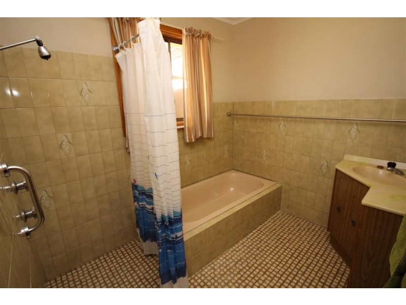 27 Monash Road, Port Lincoln SA 5606