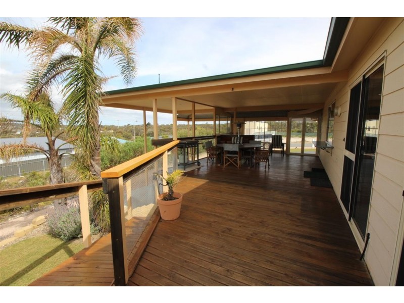 16 Endeavour Court, Coffin Bay SA 5607
