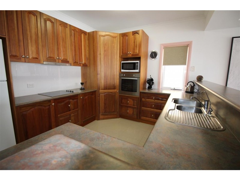 15 Southwater Drive, Port Lincoln SA 5606