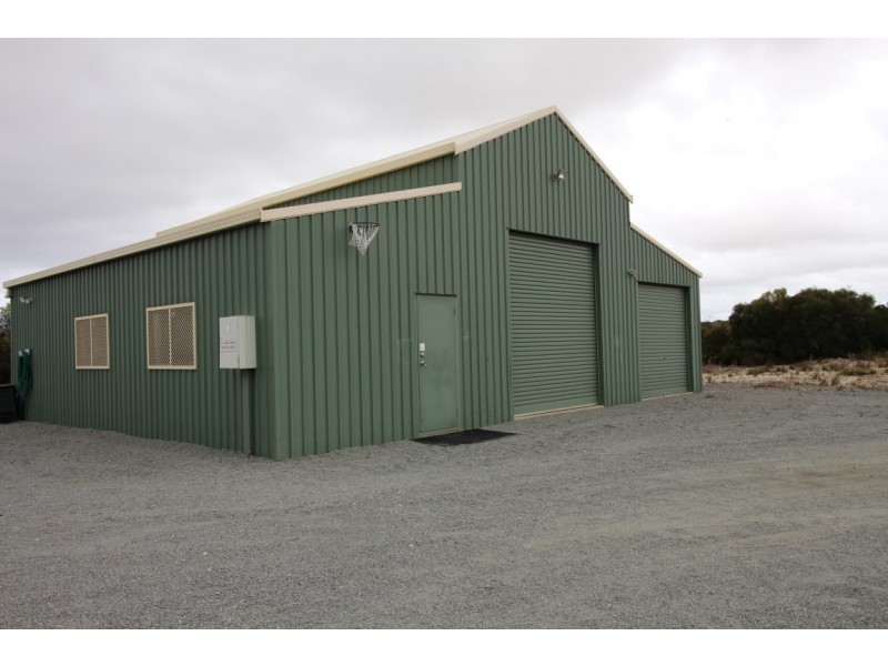 73 Kurara Road, Port Lincoln SA 5606