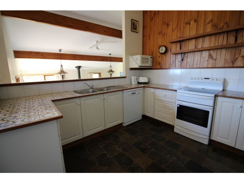 15 Yardea Street, Port Lincoln SA 5606