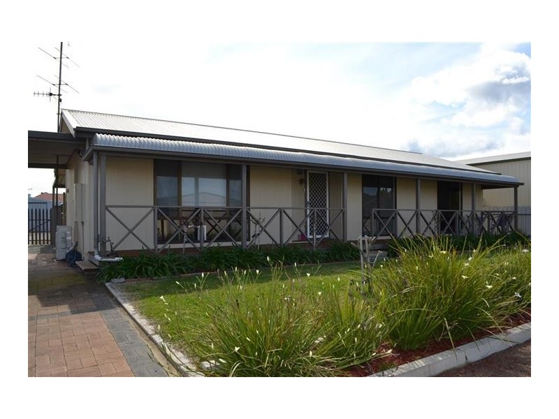 1 Burnett Street, Tumby Bay SA 5605