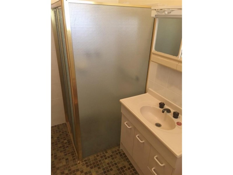 32-34 Tumby Bay Road, Cummins SA 5631