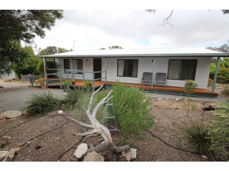 6 Douglas Street, Coffin Bay SA 5607