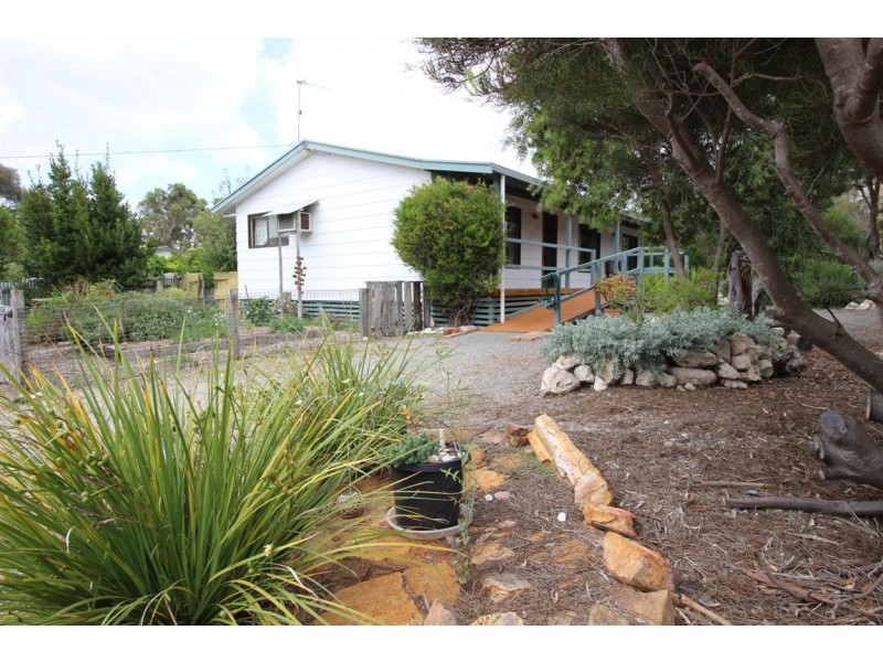 6 Douglas Street, Coffin Bay SA 5607