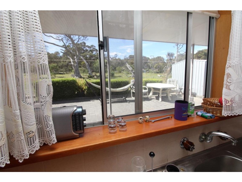 21 Pine Crescent, Coffin Bay SA 5607