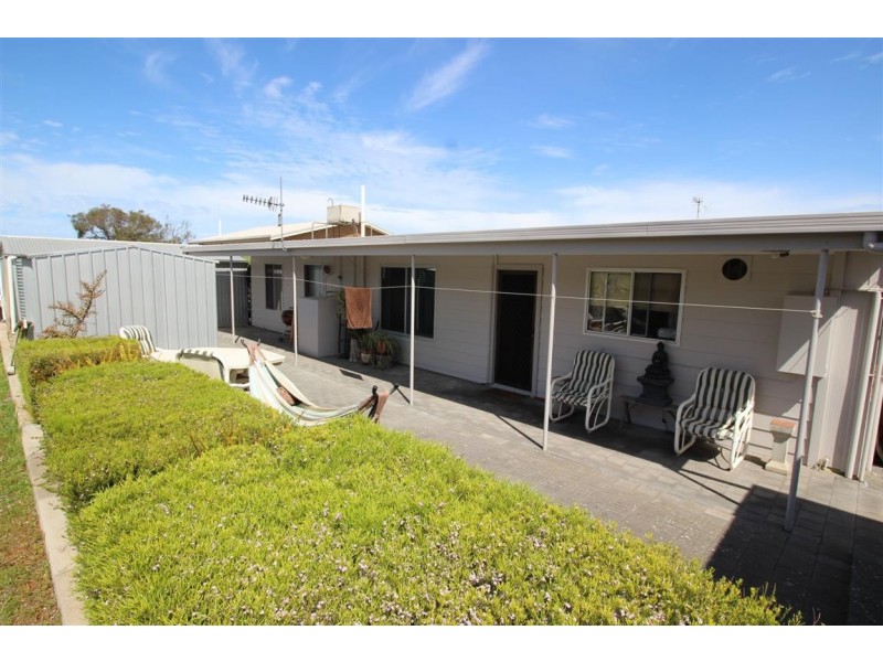 21 Pine Crescent, Coffin Bay SA 5607