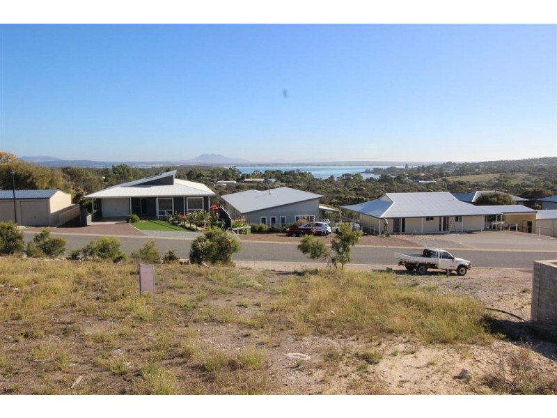 9 Sarah Court, Coffin Bay SA 5607