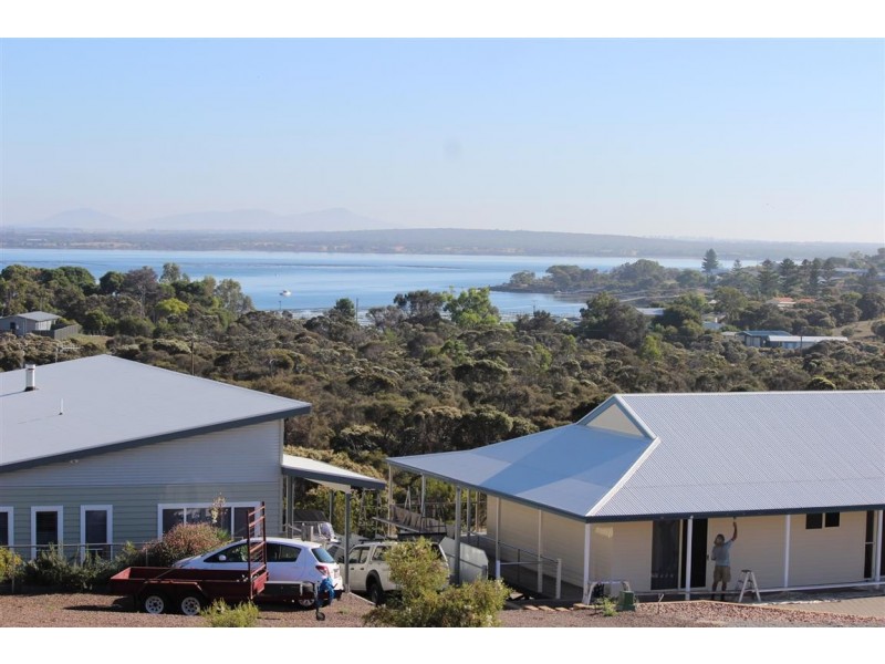 9 Sarah Court, Coffin Bay SA 5607