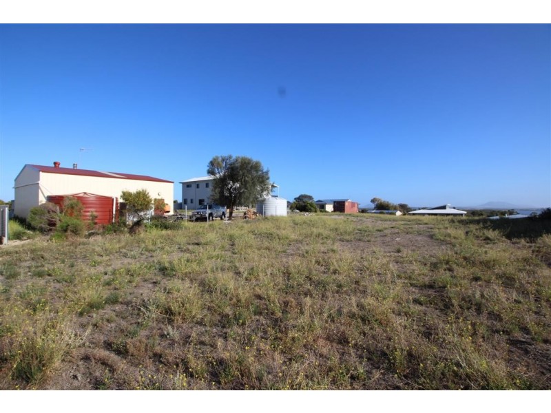 9 Sarah Court, Coffin Bay SA 5607