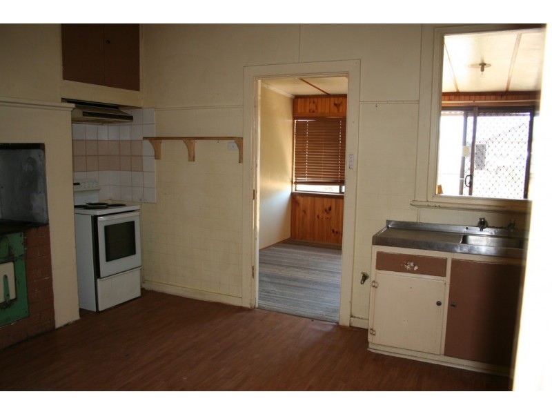 15 West Tce, Tumby Bay SA 5605