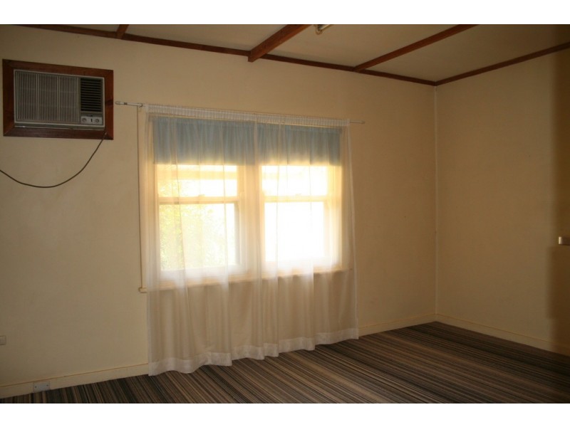 15 West Tce, Tumby Bay SA 5605