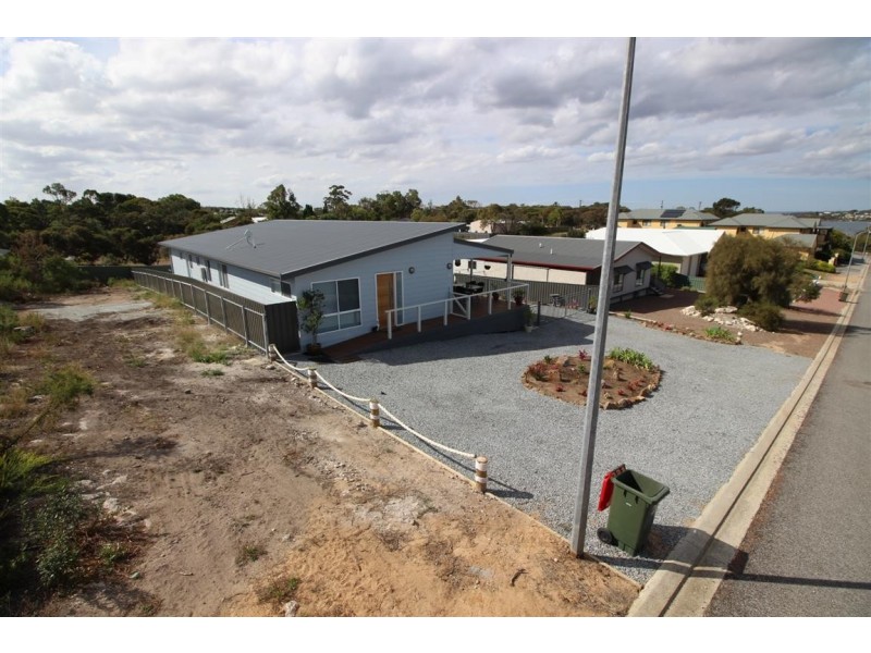 14 Endeavour Court, Coffin Bay SA 5607