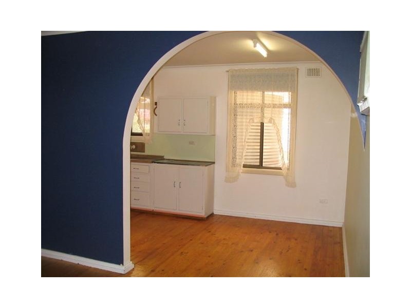 11 Laube Street, Cummins SA 5631