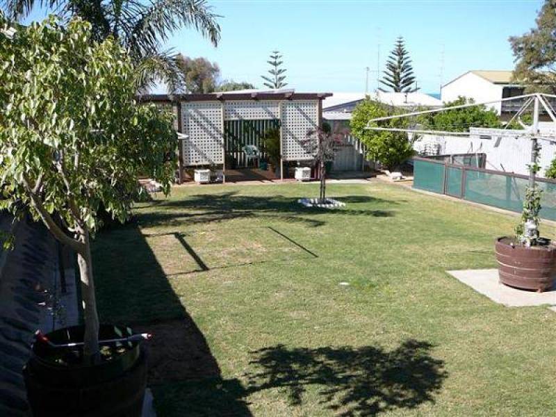 10 Carrow Terrace, Port Neill SA 5604