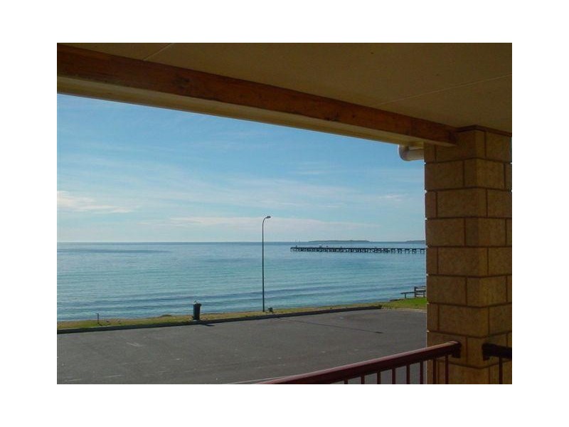 1-4  1 North Terrace, Tumby Bay SA 5605