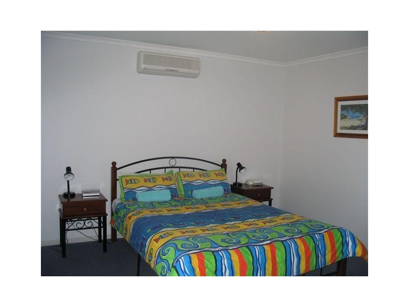 1-4  1 North Terrace, Tumby Bay SA 5605