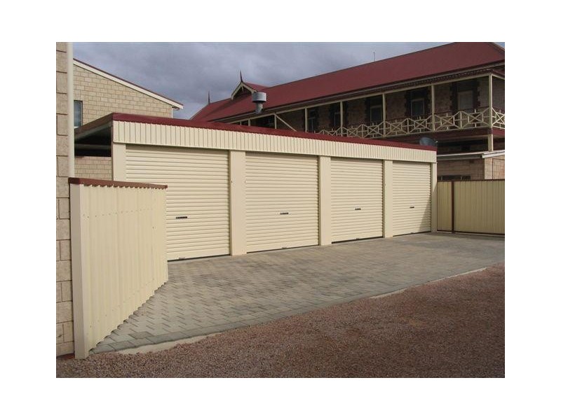 1-4  1 North Terrace, Tumby Bay SA 5605