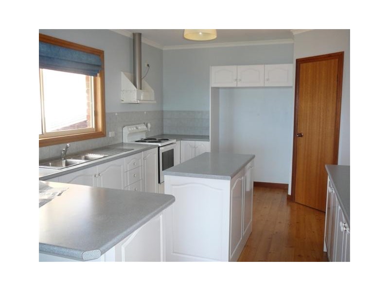 6 Rodda Avenue, Port Lincoln SA 5606