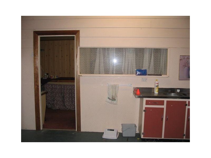 22 Railway Terrace, Cummins SA 5631