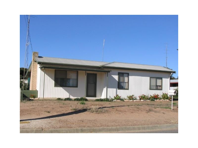 5 Robert Street, Tumby Bay SA 5605