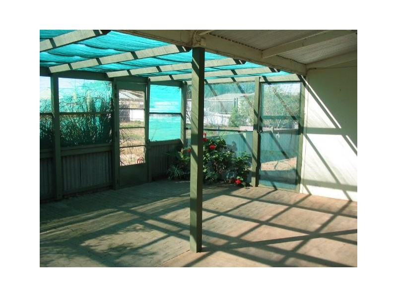 5 Robert Street, Tumby Bay SA 5605