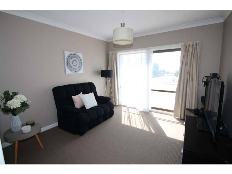 17 Pearson Ave, Port Lincoln SA 5606