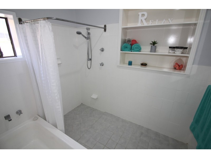 17 Pearson Ave, Port Lincoln SA 5606