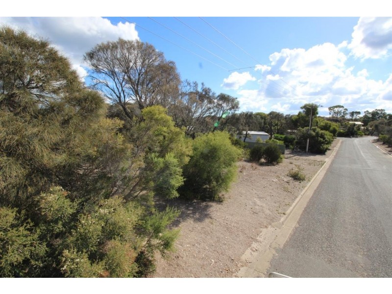 16 Douglas Street, Coffin Bay SA 5607