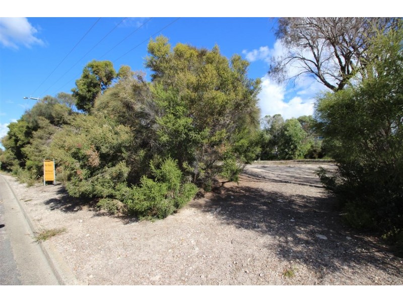 16 Douglas Street, Coffin Bay SA 5607