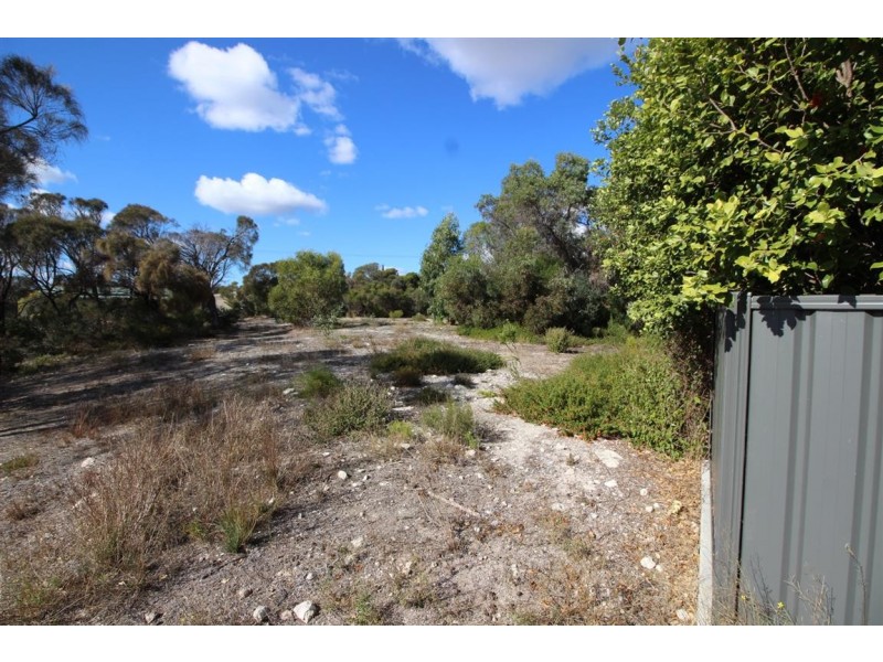 16 Douglas Street, Coffin Bay SA 5607