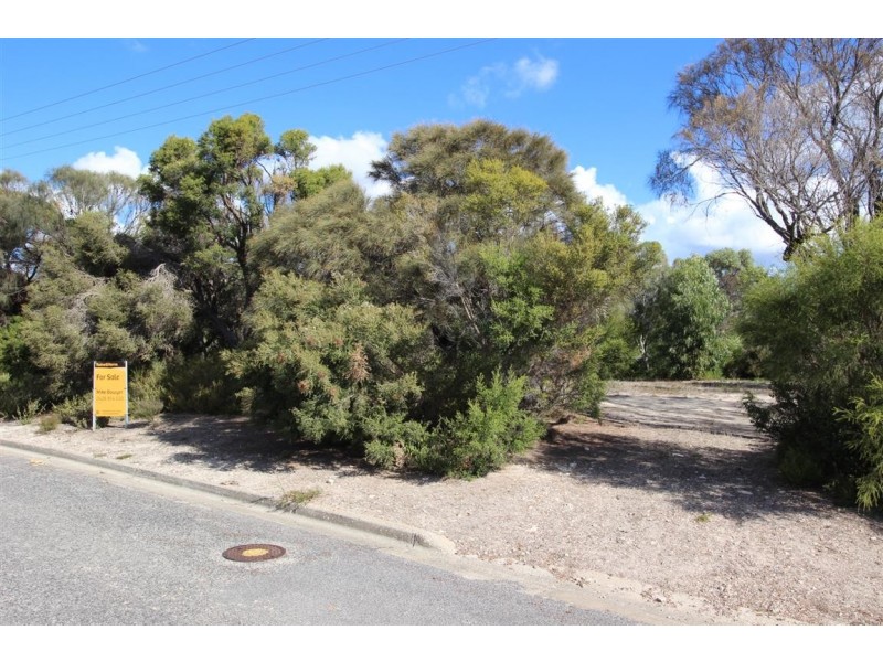 16 Douglas Street, Coffin Bay SA 5607