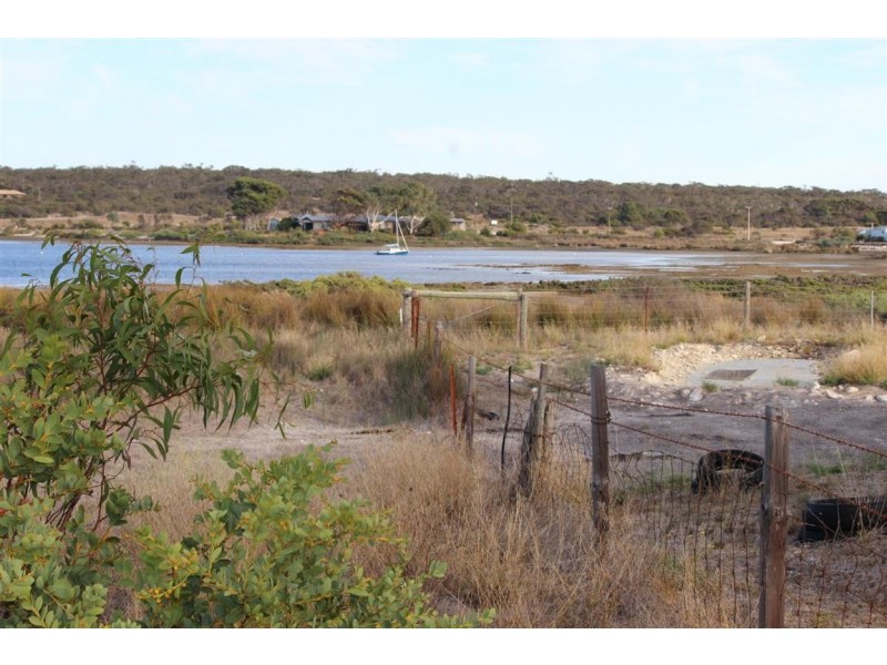 Lot 101 Broccabruna Drive, Mount Dutton Bay SA 5607
