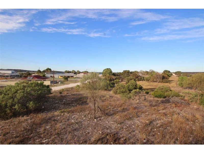 Lot 101 Broccabruna Drive, Mount Dutton Bay SA 5607