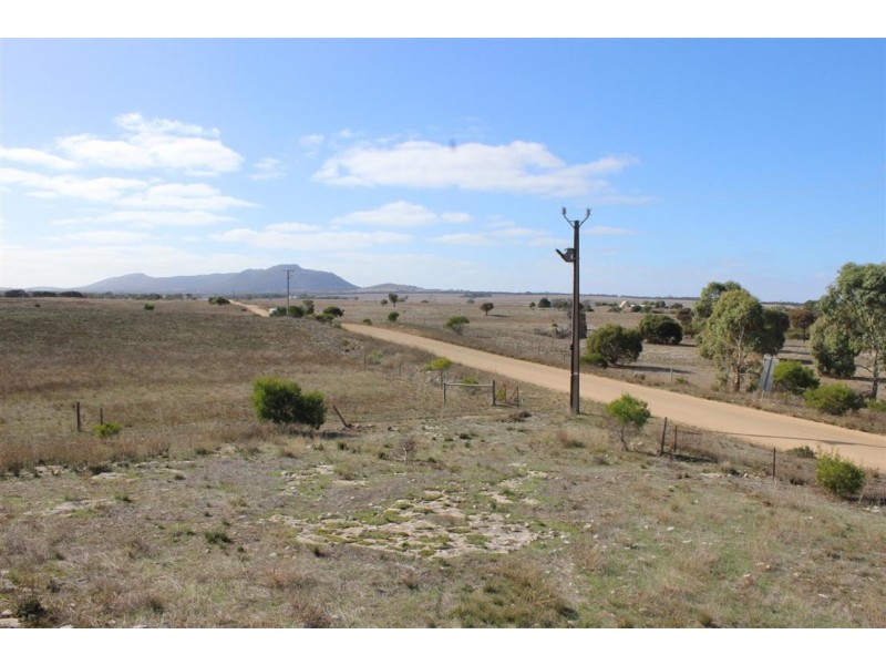 Lot 101 Broccabruna Drive, Mount Dutton Bay SA 5607