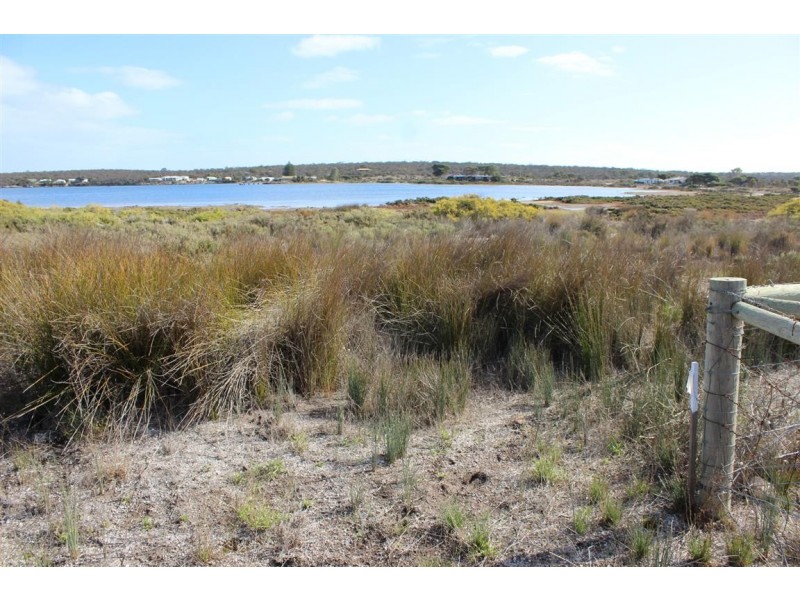 Lot 101 Broccabruna Drive, Mount Dutton Bay SA 5607