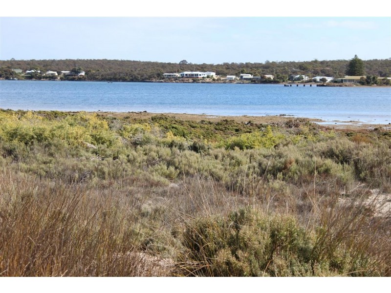 Lot 101 Broccabruna Drive, Mount Dutton Bay SA 5607