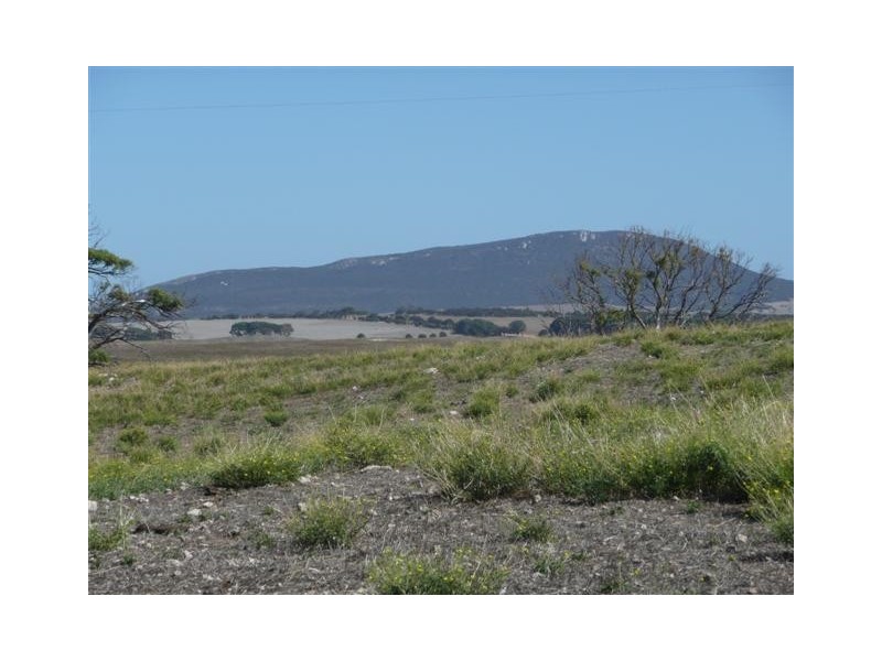 Section 82 Flinders Highway, Coulta SA 5607